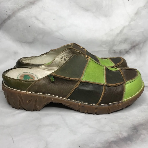 naturalista clogs